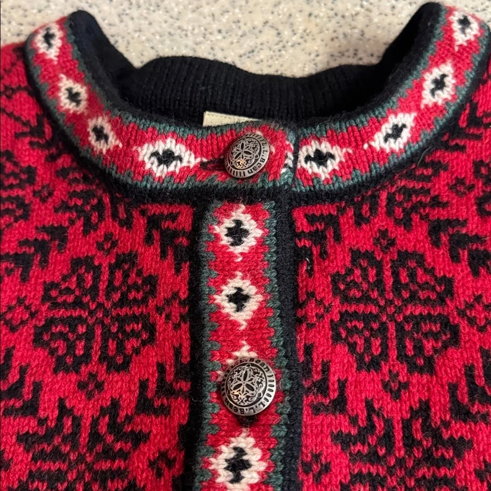 XL Vtg.L.L.Bean 100% Merino Lambswool red and black Nordic Fair Isle sweater.XL
